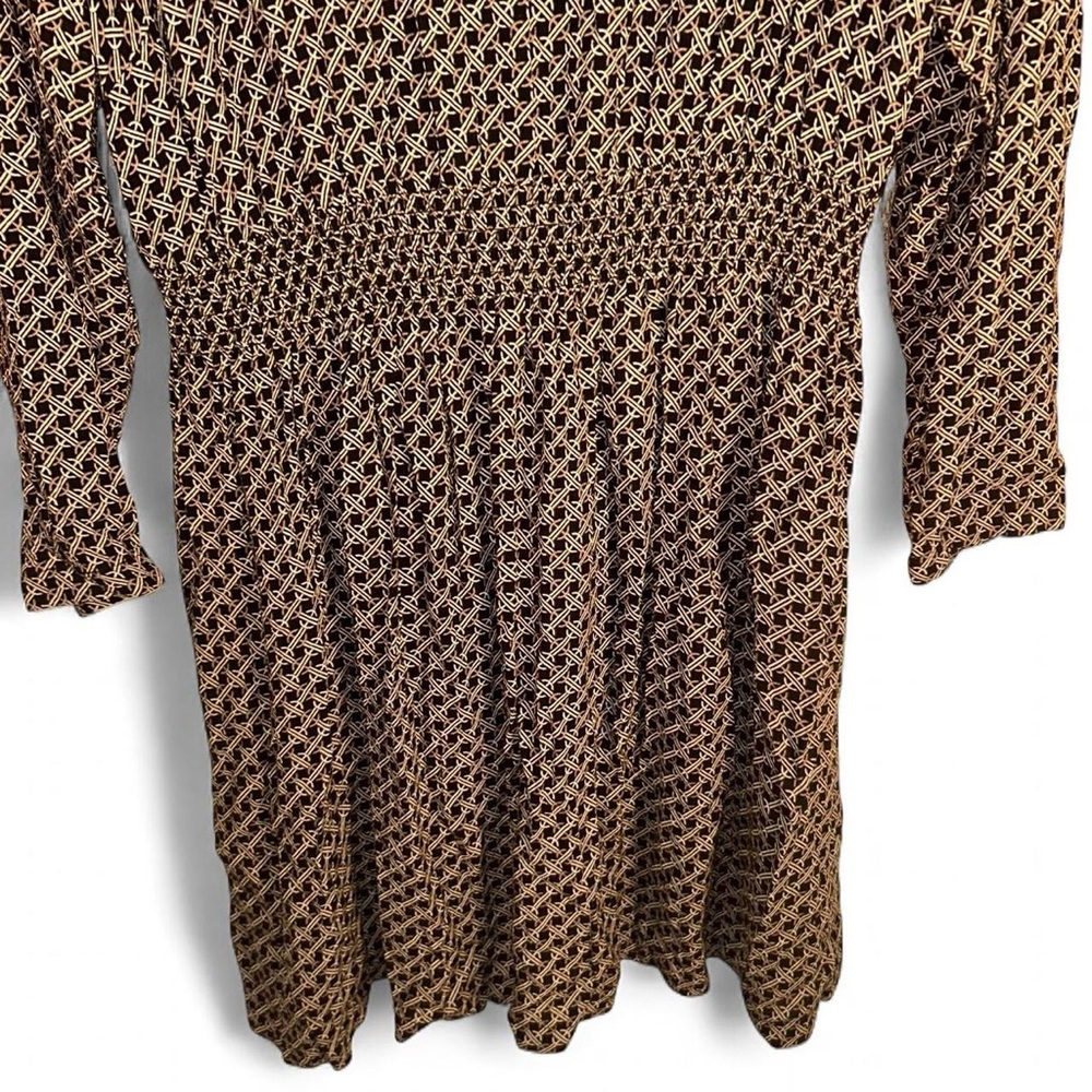 H&M Long Sleeve Patterned Dress Size 10 Black & White Keyhole Back Smocked Waist - Picture 3 of 9